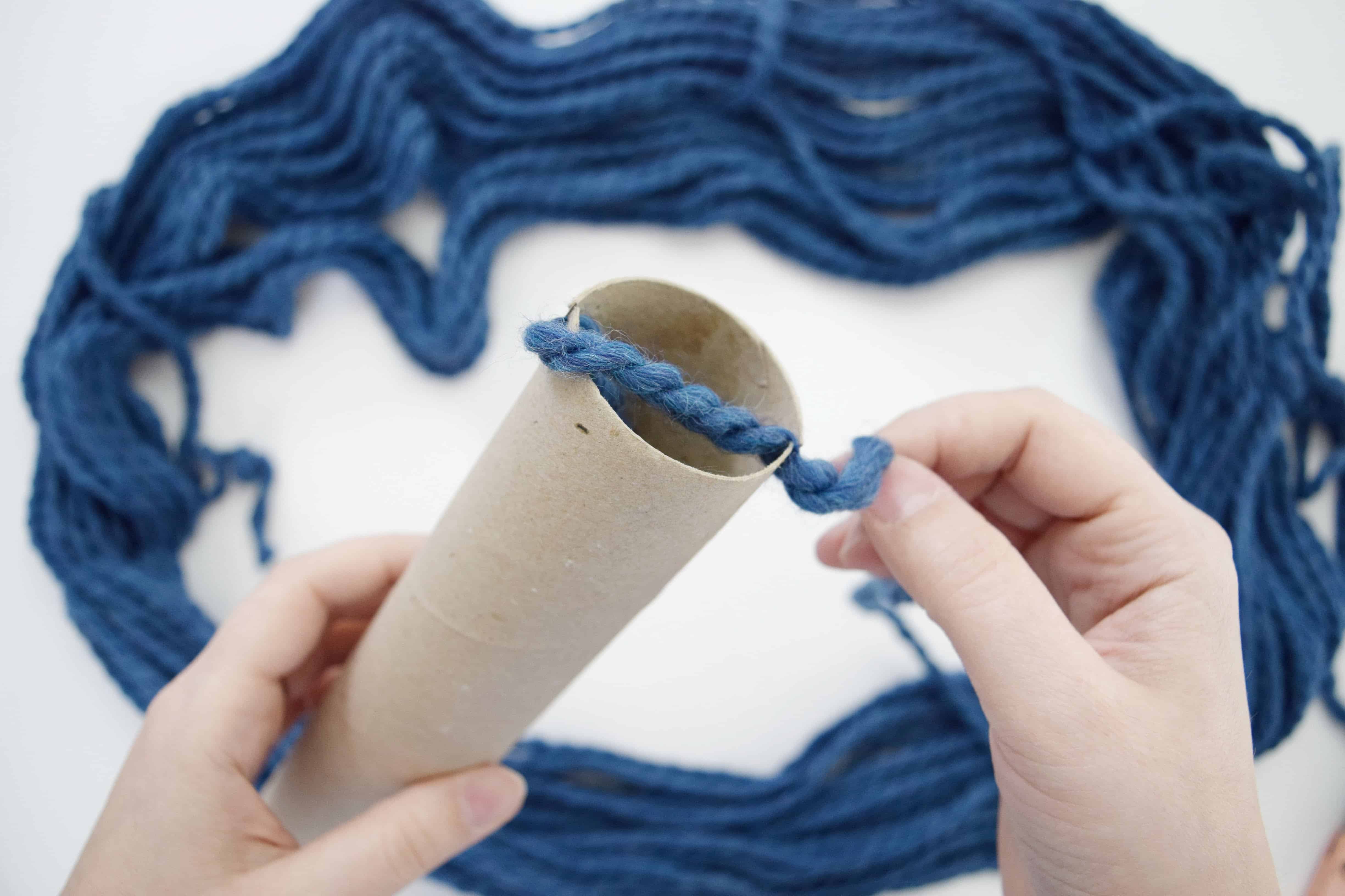 How to Wind a Yarn Ball 
