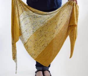 Daylight Fading Shawl knitting pattern from kniftyknittings.com