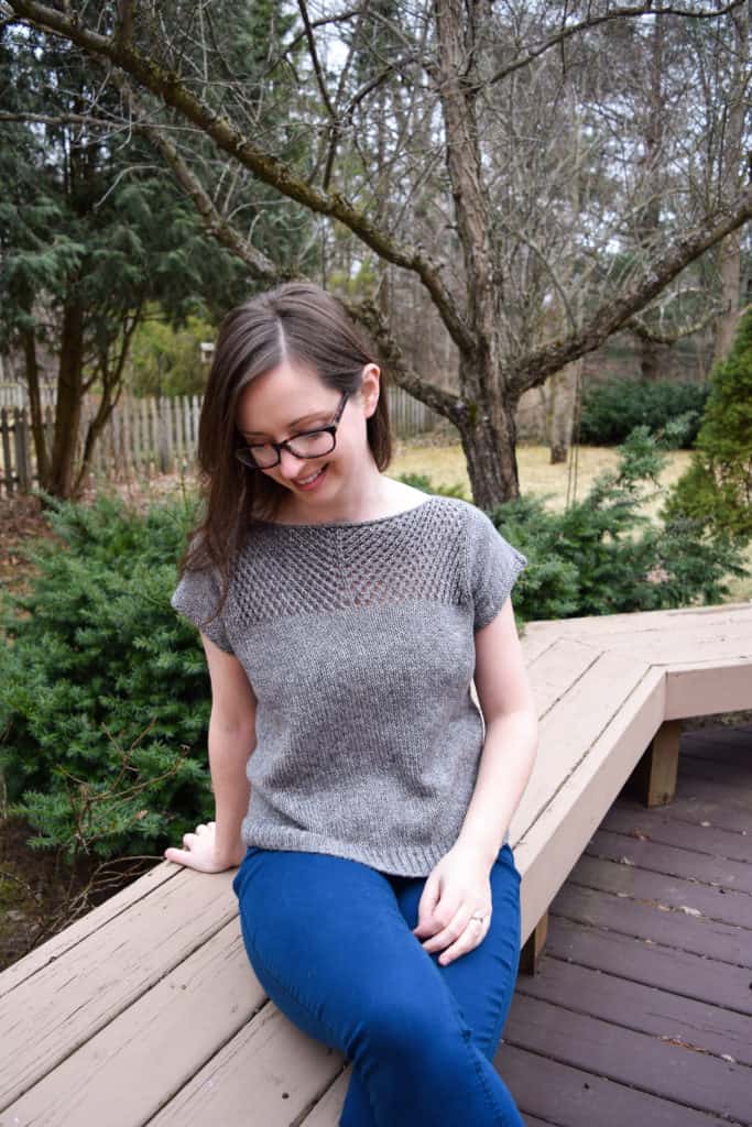 The Daybreak Tee - free knitting pattern and tutorial from www.kniftyknittings.com #knittingpattern #knitting