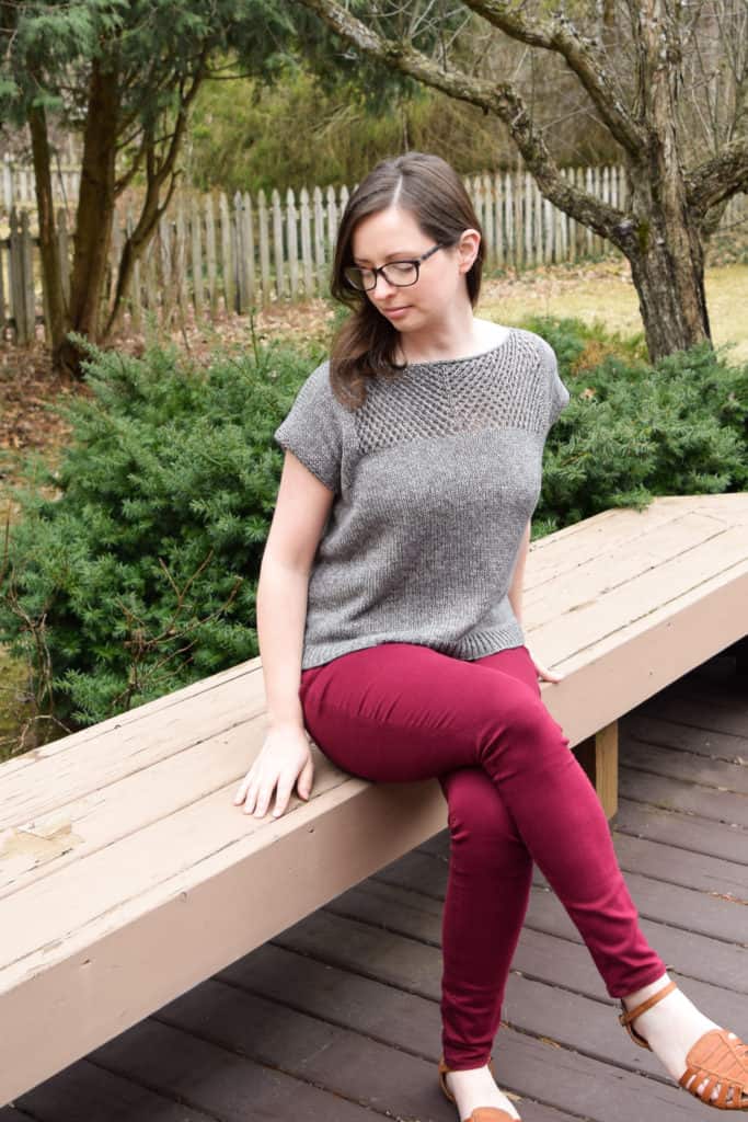 The Daybreak Tee - free knitting pattern and tutorial from www.kniftyknittings.com #knittingpattern #knitting