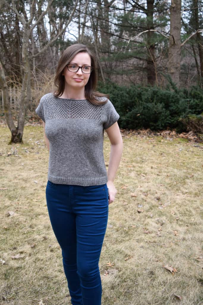 The Daybreak Tee - free knitting pattern and tutorial from www.kniftyknittings.com #knittingpattern #knitting