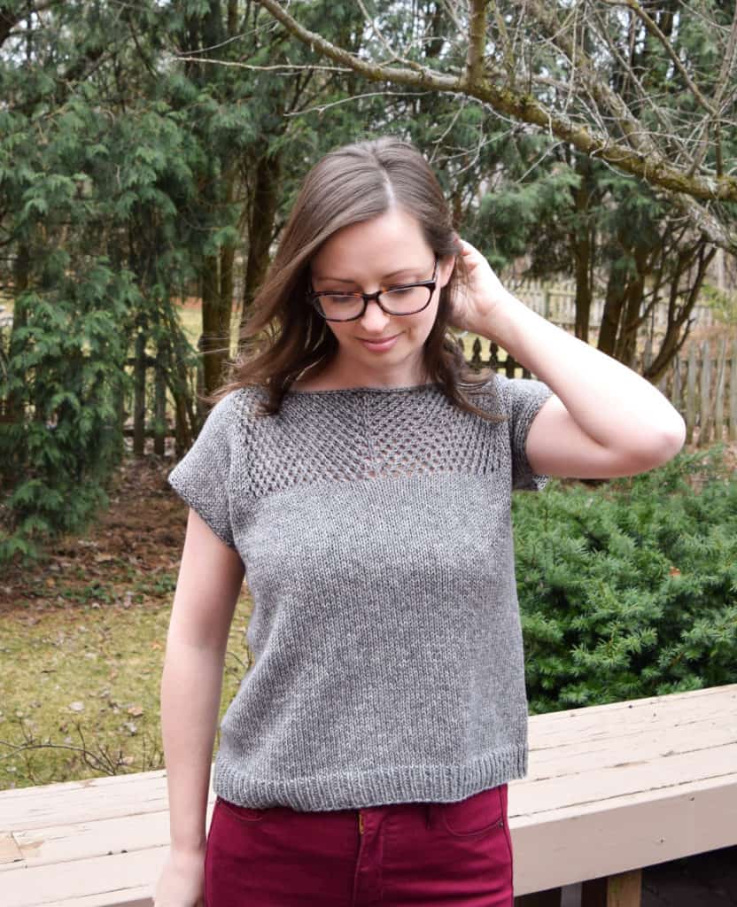 The Daybreak Tee - free knitting pattern and tutorial from www.kniftyknittings.com #knittingpattern #knitting