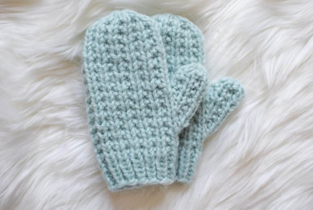 Broken Rib Knit Mittens - free pattern from Knifty Knittings and Yarnspirations #knitting #knittingpattern #yarnspirations