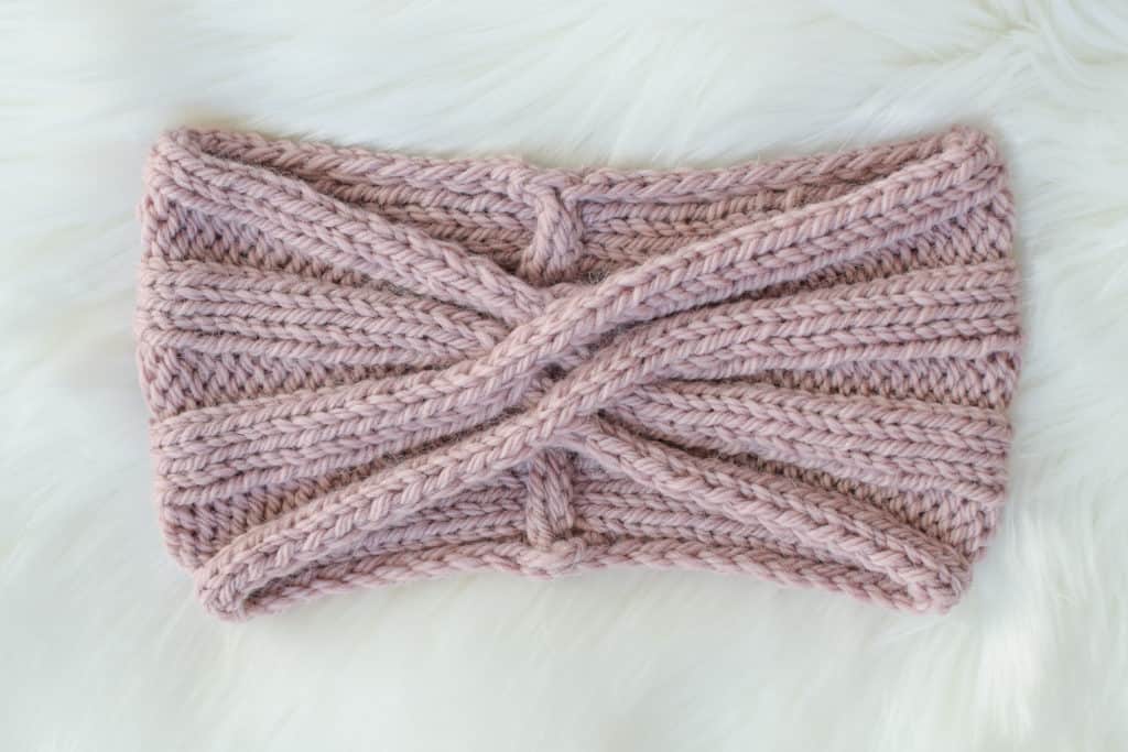 Cable Twist Headband - free knitting pattern from Knifty Knittings #knitting #knittingpattern #knitheadband