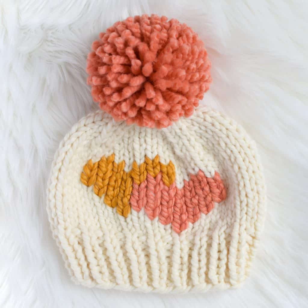 Duplicate Stitch Heart Tutorial - how to add a duplicate stitch heart to your knits! Free graph and video tutorial from www.kniftyknittings.com             #knitting #knittingtutorial #valentinesknits